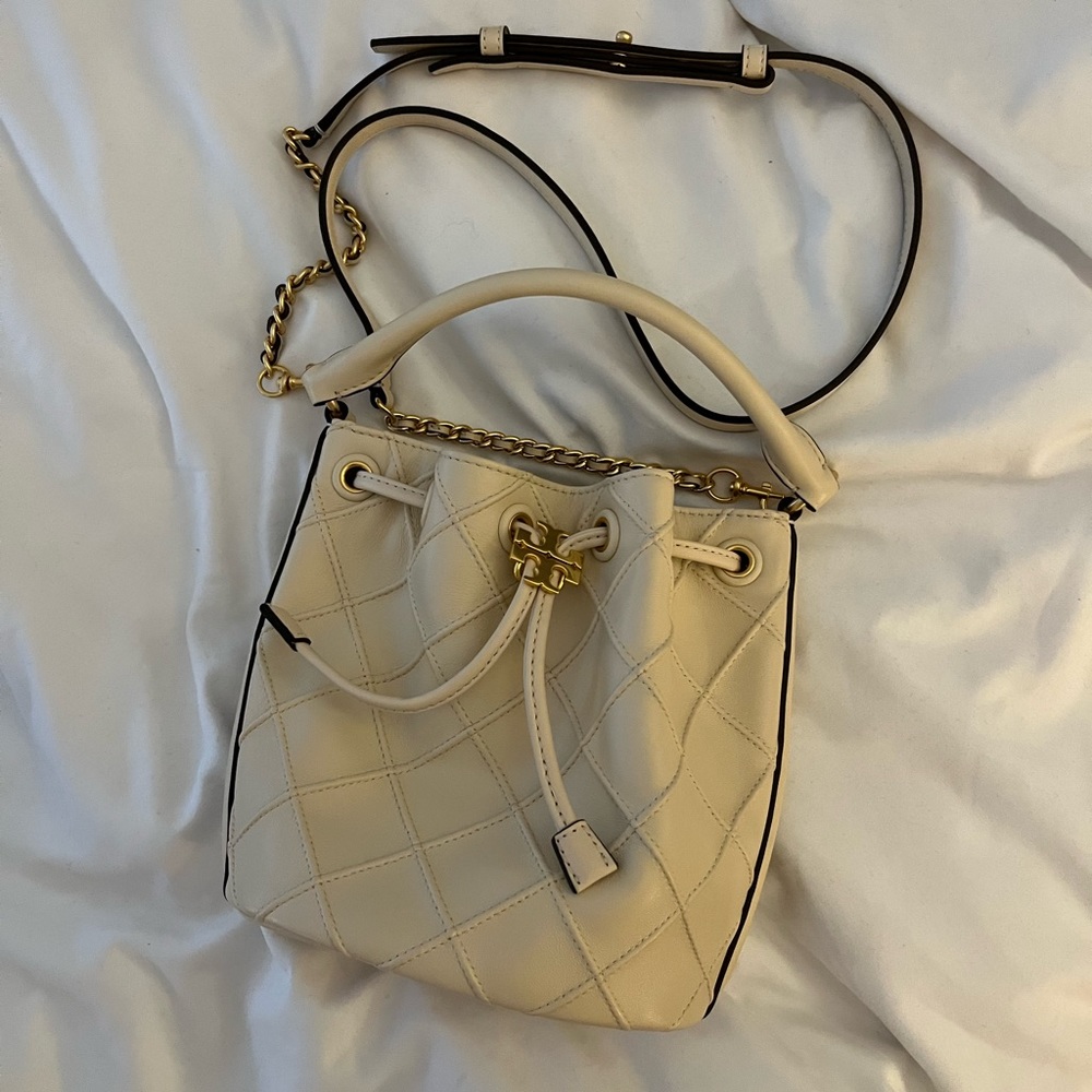 Tory Burch Bucket Bag brand new